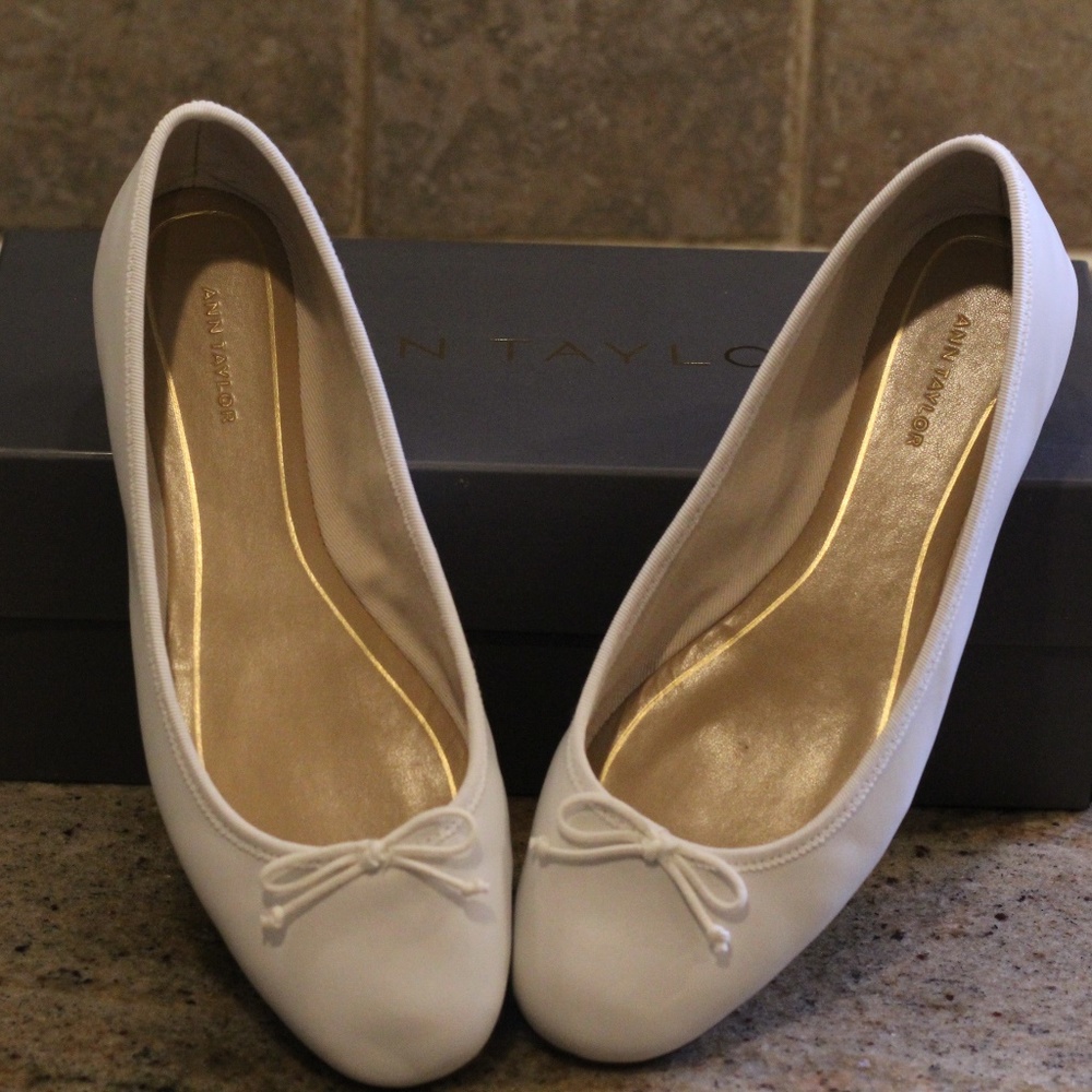 Ann Taylor White Matilda Lthr Ballet Flats Size 7